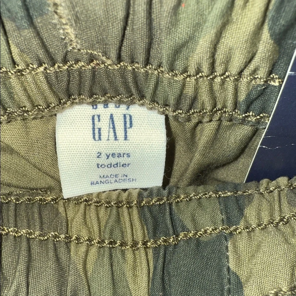 GAP Kids Camouflage Pull-on Shorts Size 2